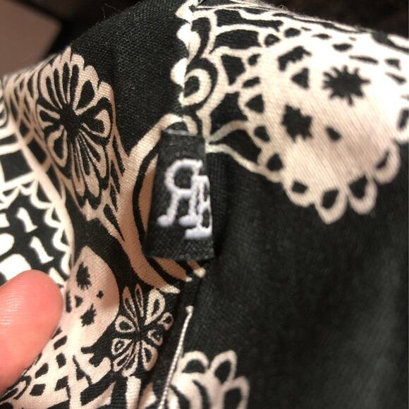 Royal bones sleeveless dress skulls & corset front, black and white size small - Picture 12 of 12